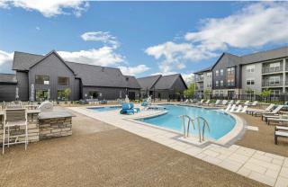 Landing Apartments - Prism at Diamond Ridge - 3