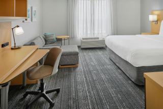 TownePlace Suites by Marriott Lawrence Downtown - 1