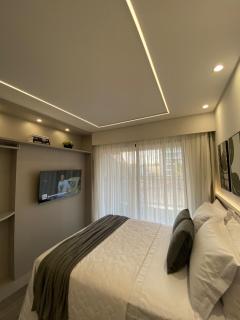 Luxury Seaside Flat - 5