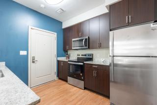 Landing Apartments - 1111 Stratford - 1