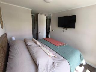 Moderno departamento en Ñuñoa con cama King, internet rápido y piscina - 3