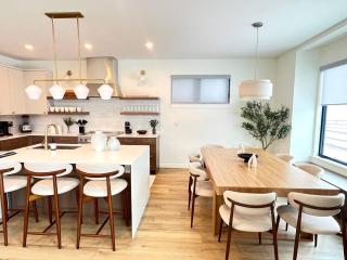 Luxury, Big Sky Meadow Village Home • Walk to Town - 9