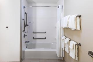 Holiday Inn Express & Suites Purcell by IHG - 3