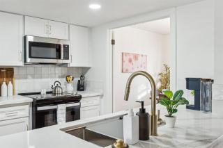 Fully Renovated Home with Pool - 7