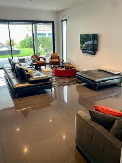 Villa de luxe, proche Bordeaux, parking privé - 2