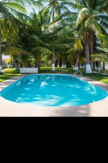 Comfortable and quiet with a pool - 4