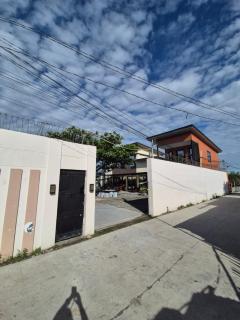 Private Villa Stay - Near Tarlac City - 1