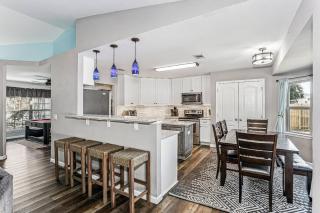 1973 Salamanca St - 6