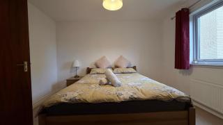 Edinburgh City Centre Flat - 6