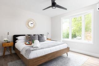 New Modern Home in Old Town - 8