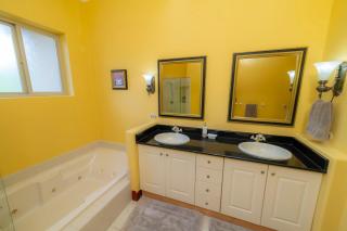 Bella Vista 8B 3 bdrs pool view in Los Suenos - 5