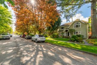 BudgetWise Semi-Basement near Airport, UBC, Downtown in Vancouver - 0