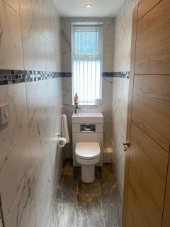 Spacious Apartment, steps away from Heaton Park - 6