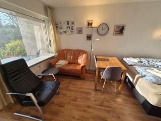 NaturBlick am Rothaarsteig neue moderne Ferienwohnung mit 2 Badezimmern 2 Küchen inklusive Highspeed Internet Flatrate 2x XXL Boxspringbett 2x Terrassen und 2x PKW Parkplätze 10 Minuten bis Willingen Ideal für Touristen und Geschäftsleute mit MWStRechnung - 0