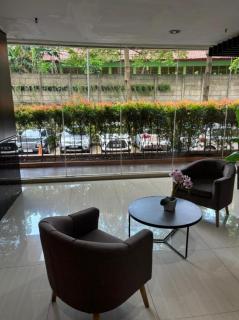 Large 1BR Strategically Located in South Jakarta - 3