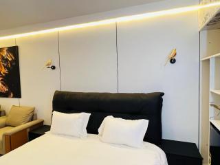 City Hotels & Apartments - 5