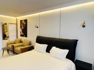 City Hotels & Apartments - 0