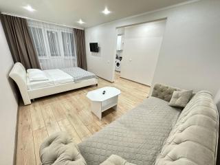 NEW 1-комнатная квартира с новым ремонтом в центр города - 1