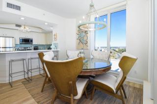 Silver Beach Towers E1601 - 3