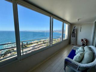 Sensational apartment with a view and heated pool - 8