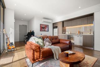 The Italian Library - Amazing Views and Free Parking! - 2