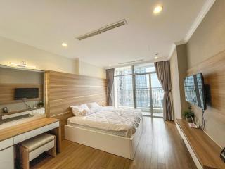 Vinhomes Central Park - 4-bedroom apartment - 6