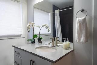 Beautiful & Spacious Apt AC, Unit #1 - 6