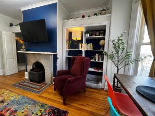 Modern Amenities Historic Charm 4-Bdrm Retreat, Unit #1 - 1