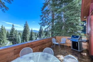 Tahoe Donner Luxury, Sleeps 14, Hot tub, 3100 sqft - Truckee - 8