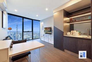 Skyline Escape 2BR & Sunroom Southbank & Bay Outlook - 3