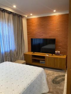 50 metros da praia,Ar condicionado na sala de estar e suíte, Área Gourmet - 3