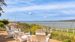 Colonial Bluff House Above the Sea by AvantStay - Langley - 8