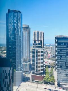 Japandi Style and Excellent Views 1BR near Crown - 5