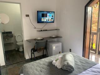 Pousada Flat Royal Suíte com varanda e rede - 0