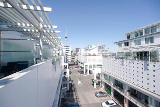 City Centre Harbour Apt with parking - 6