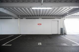 City Centre Harbour Apt with parking - 7