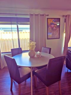 Dalyellup Guesthouse - Entire Holiday Home - 7