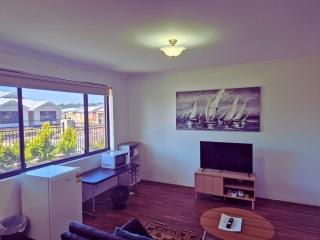 Dalyellup Guesthouse - Entire Holiday Home - 6