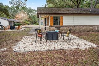 The Nook fire pit bbq dog friendly - 0