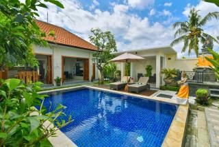 Banyu Riris Villa Lovina Private Villa - 7