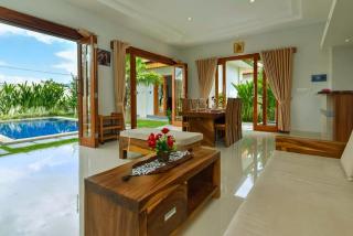 Banyu Riris Villa Lovina Private Villa - 3