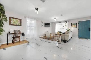 Lush Lounge Fire Pit BBQ Family - 1