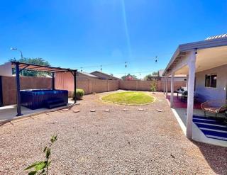 Spacious Glendale Home w/ Hot Tub & RV Parking - 1