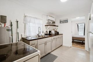 Clubhouse Cozy fast Wi-fi 6 min from Downtown - 8