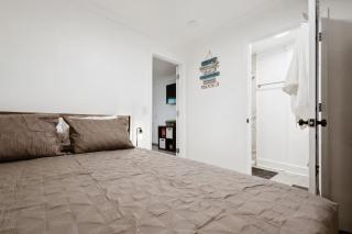 Clubhouse Cozy fast Wi-fi 6 min from Downtown - 5