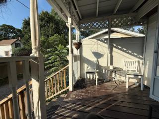 4 Bed Traditional Style home in downtown Chatham - 4