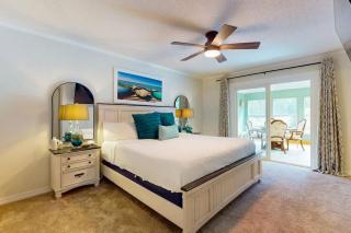 Spacious 5BR Fire Pit BBQ Games - 3