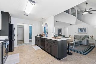 Spacious 5BR Fire Pit BBQ Games - 4