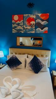 The Cat And The Kraken Jacuzzi Suites Paliton - 7