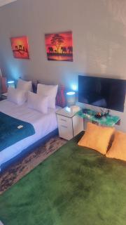 Emerald Green Family Haven! - 8